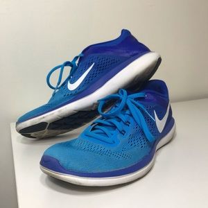 Women’s blue Nike running shoes